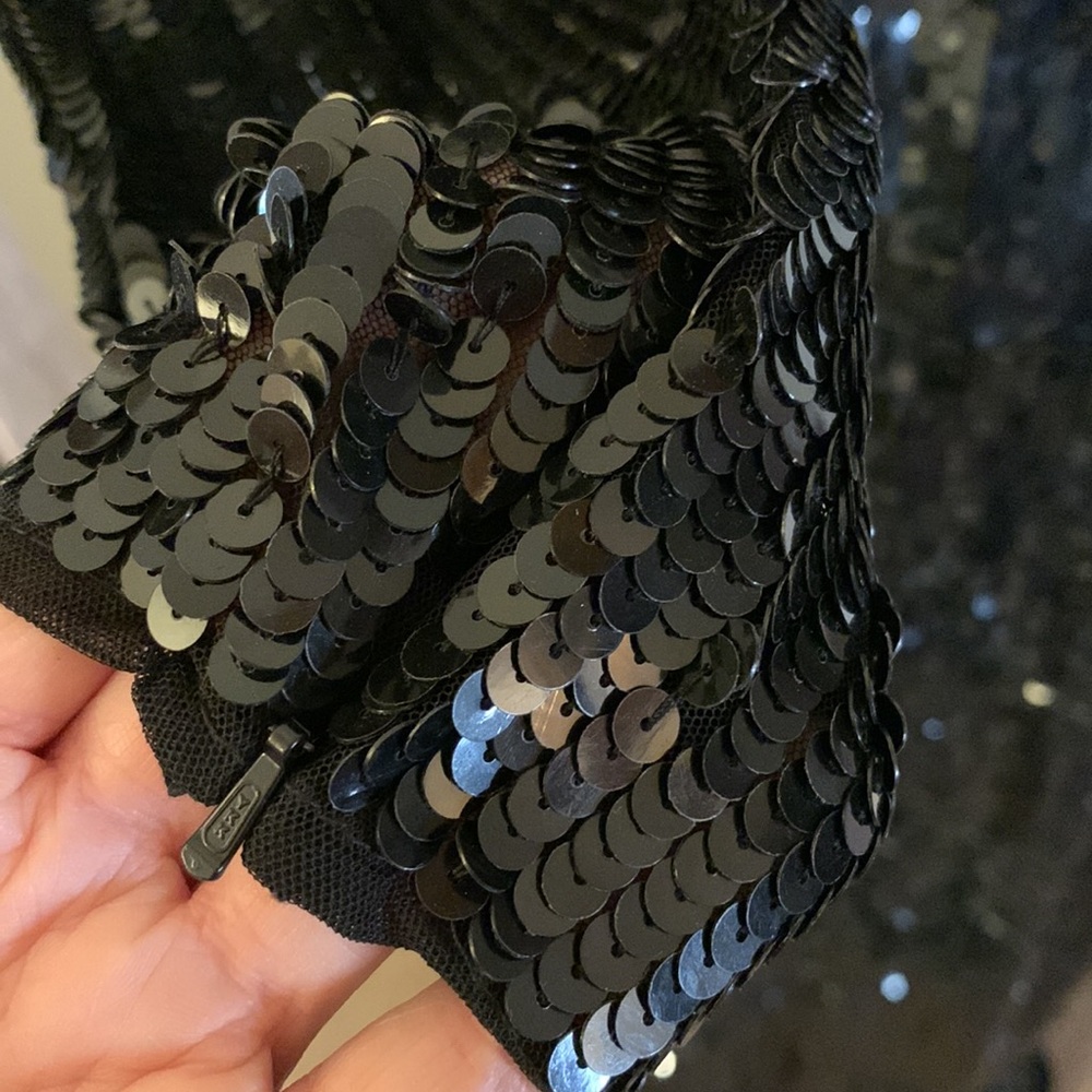 MAC DUGGAL
Beaded Neckline Long Sleeve Dress - Picture 7 of 15